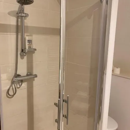 アパート Studio 3 オンフルール